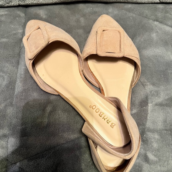 Tan flats - Picture 2 of 2